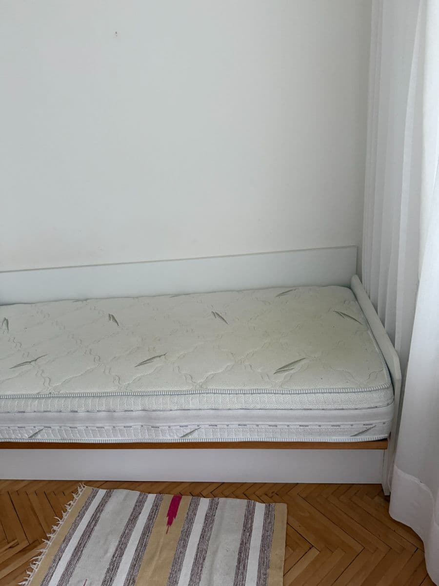 Prenájom bytu 2-izbový 46 m², Astrová, Ružinov, Bratislavský kraj Prenájom bytu 2-izbový 46 m², Astrová, Ružinov, Bratislavský kraj