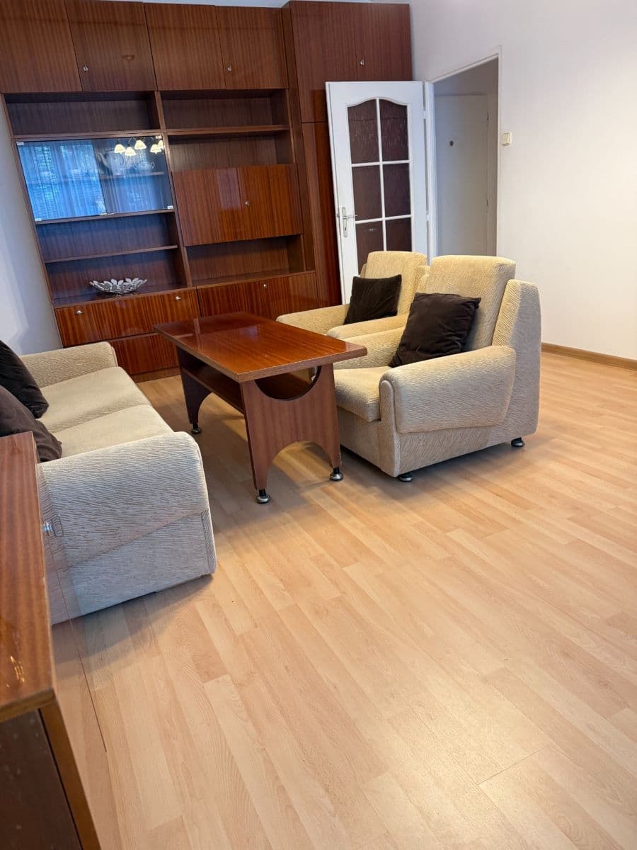 Prenájom bytu 2-izbový 46 m², Astrová, Ružinov, Bratislavský kraj Prenájom bytu 2-izbový 46 m², Astrová, Ružinov, Bratislavský kraj
