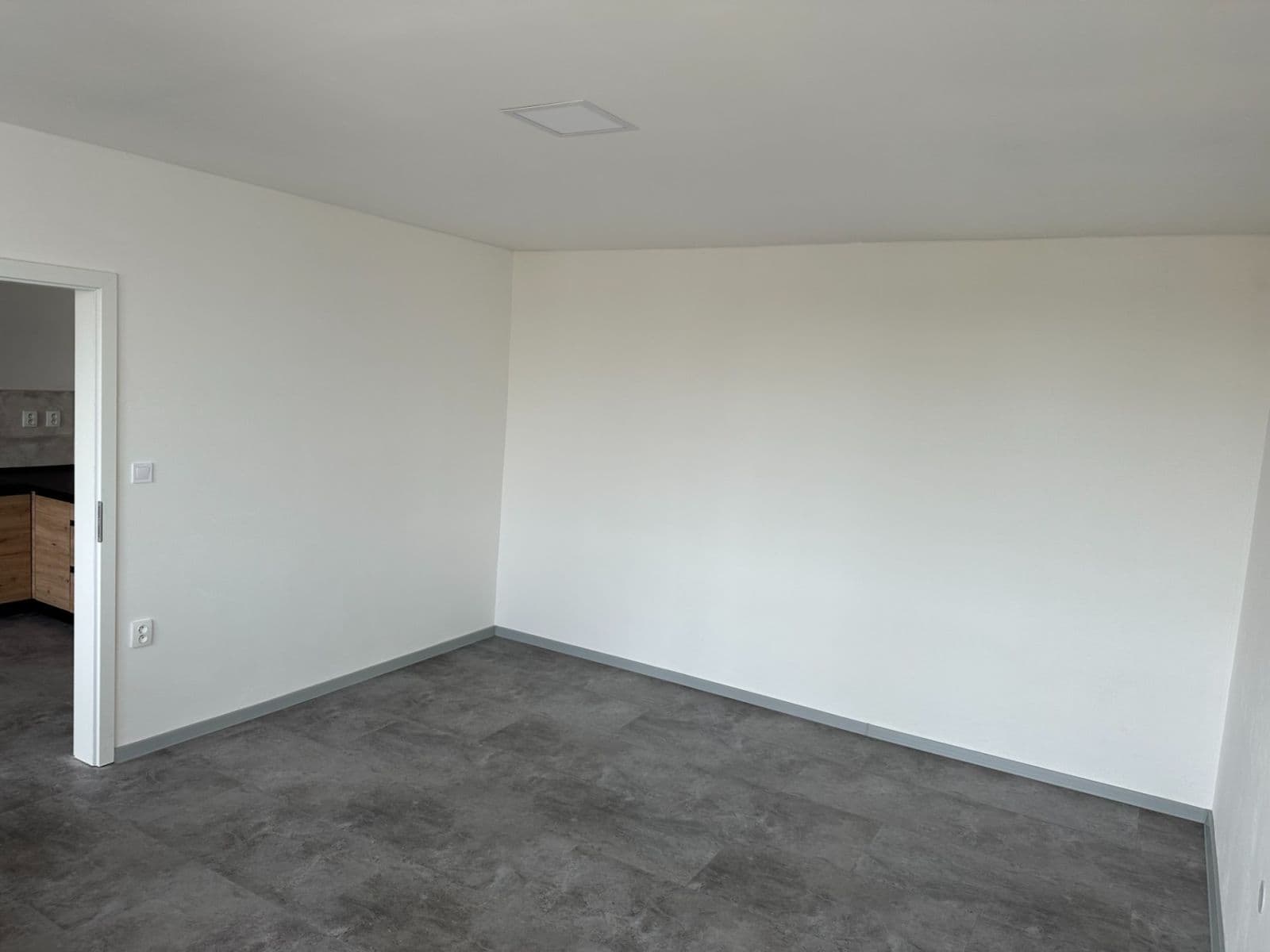 Prenájom bytu 3-izbový 78 m², Poláčkova, Ústí nad Labem, Ústecký kraj Prenájom bytu 3-izbový 78 m², Poláčkova, Ústí nad Labem, Ústecký kraj