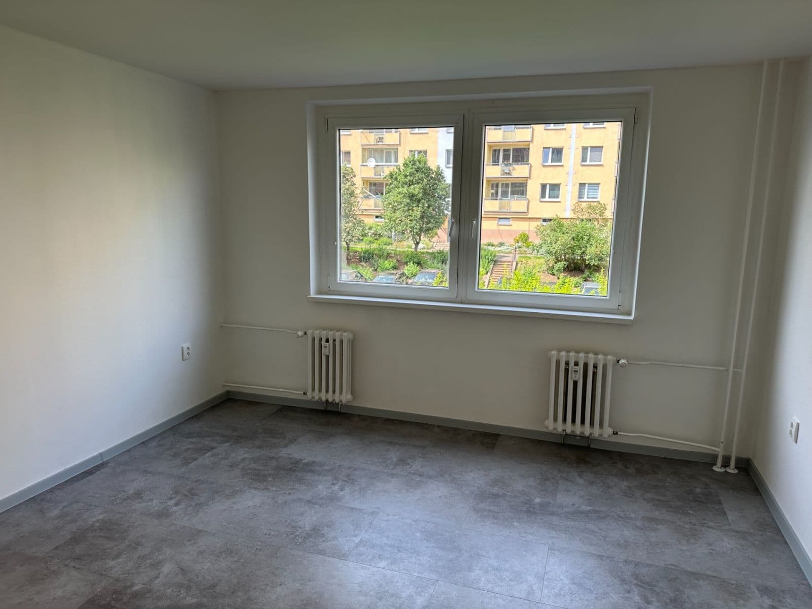 Prenájom bytu 3-izbový 78 m², Poláčkova, Ústí nad Labem, Ústecký kraj Prenájom bytu 3-izbový 78 m², Poláčkova, Ústí nad Labem, Ústecký kraj