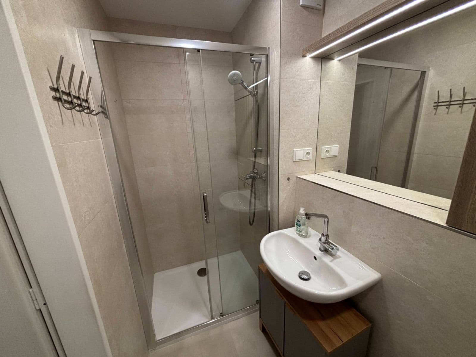 Prenájom bytu 1-izbový 35 m², Karvinská, Havířov, Moravskoslezský kraj Prenájom bytu 1-izbový 35 m², Karvinská, Havířov, Moravskoslezský kraj
