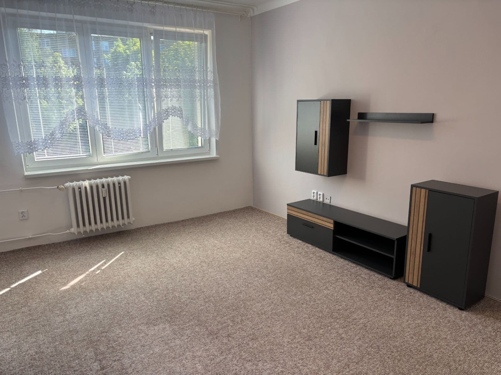 Prenájom bytu 1-izbový 35 m², Karvinská, Havířov, Moravskoslezský kraj Prenájom bytu 1-izbový 35 m², Karvinská, Havířov, Moravskoslezský kraj