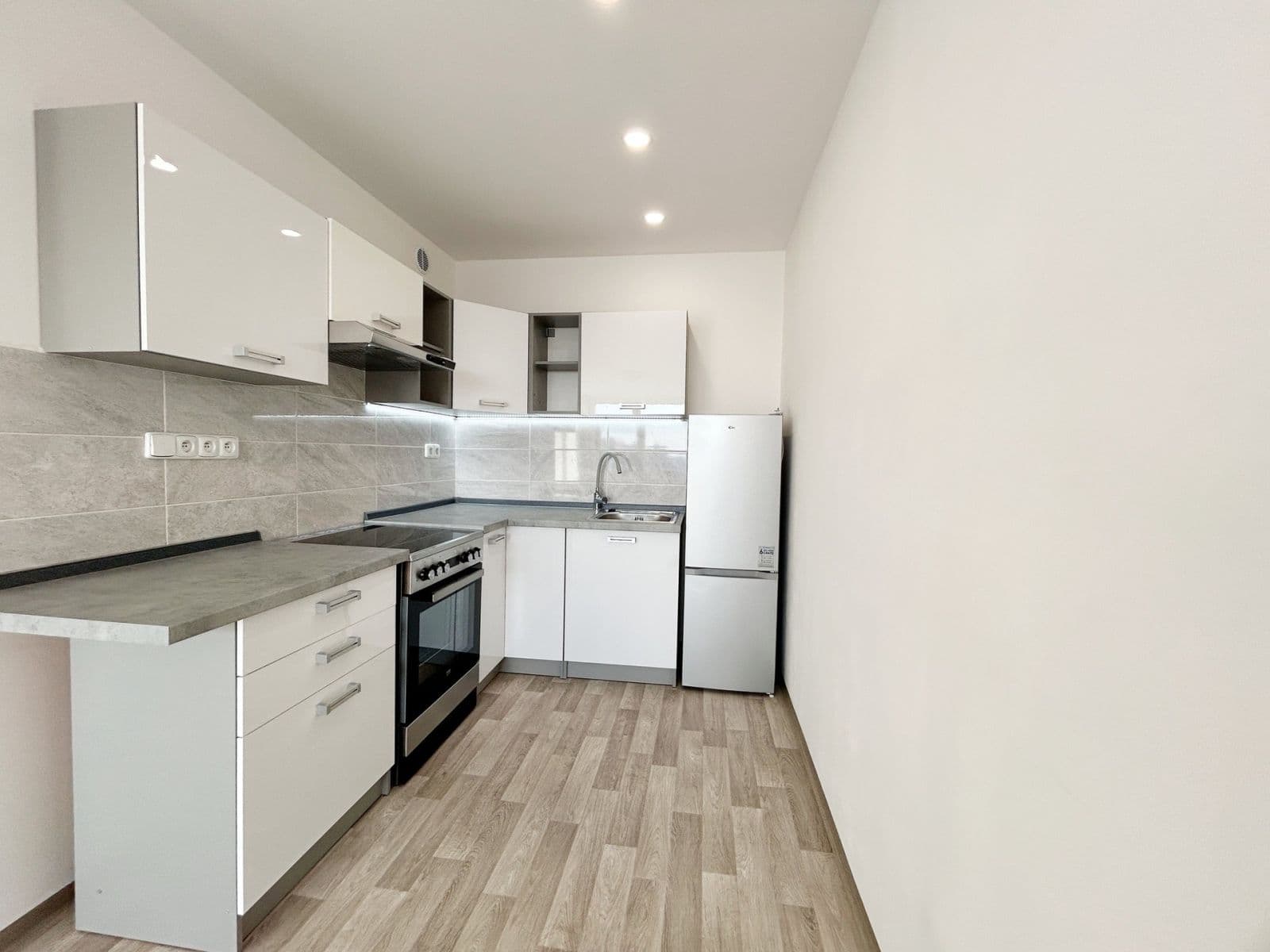 Prenájom bytu 2-izbový 45 m², Kpt. Stránského, Praha, Praha Prenájom bytu 2-izbový 45 m², Kpt. Stránského, Praha, Praha