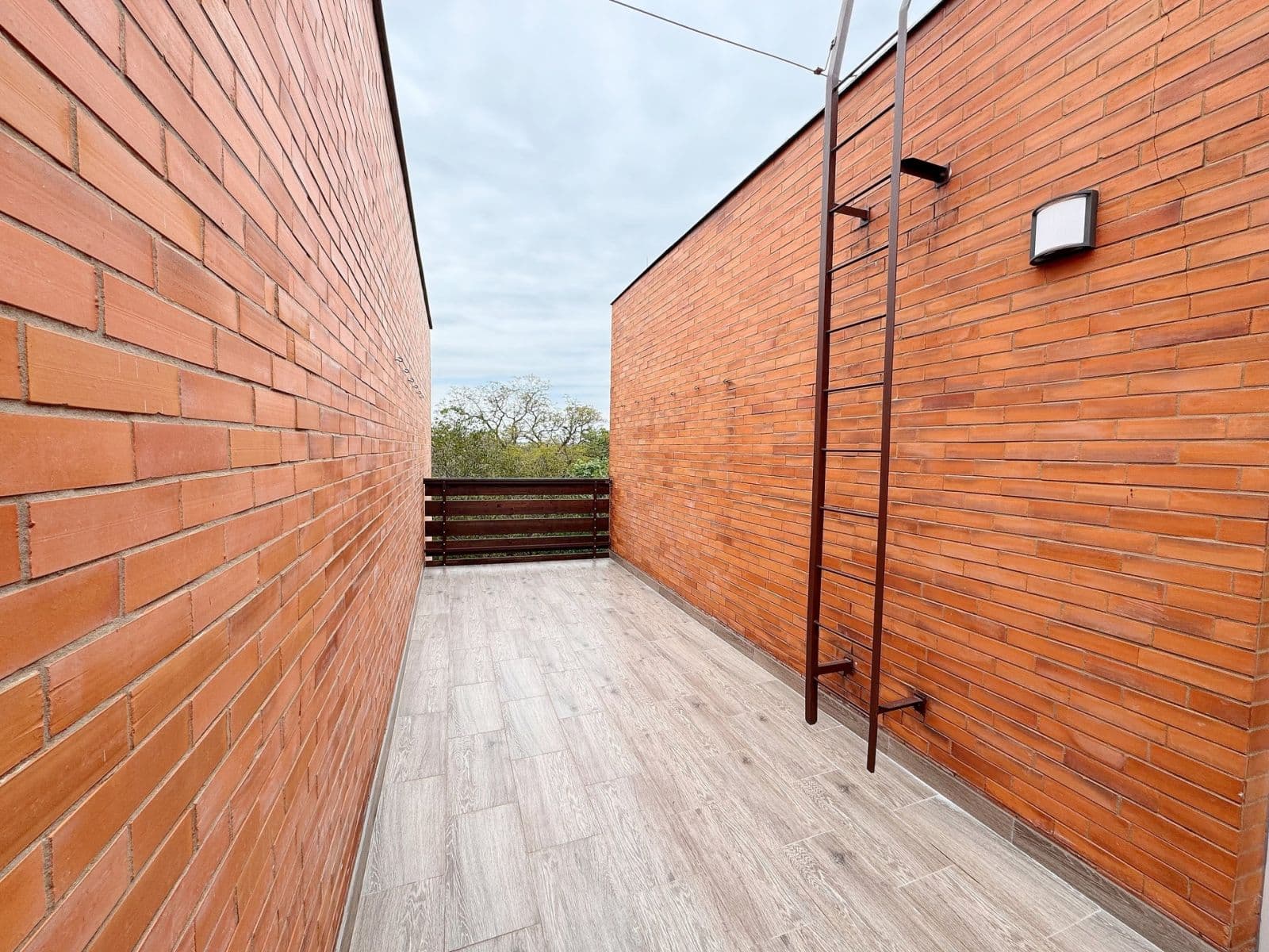 Prenájom bytu 170 m², Krohova, Praha, Praha Prenájom bytu 170 m², Krohova, Praha, Praha