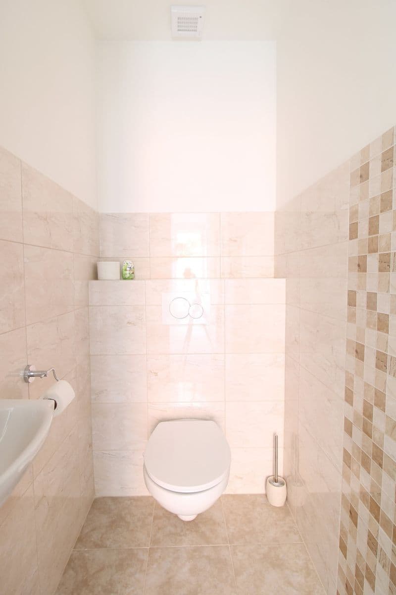 Prenájom bytu 170 m², Krohova, Praha, Praha Prenájom bytu 170 m², Krohova, Praha, Praha