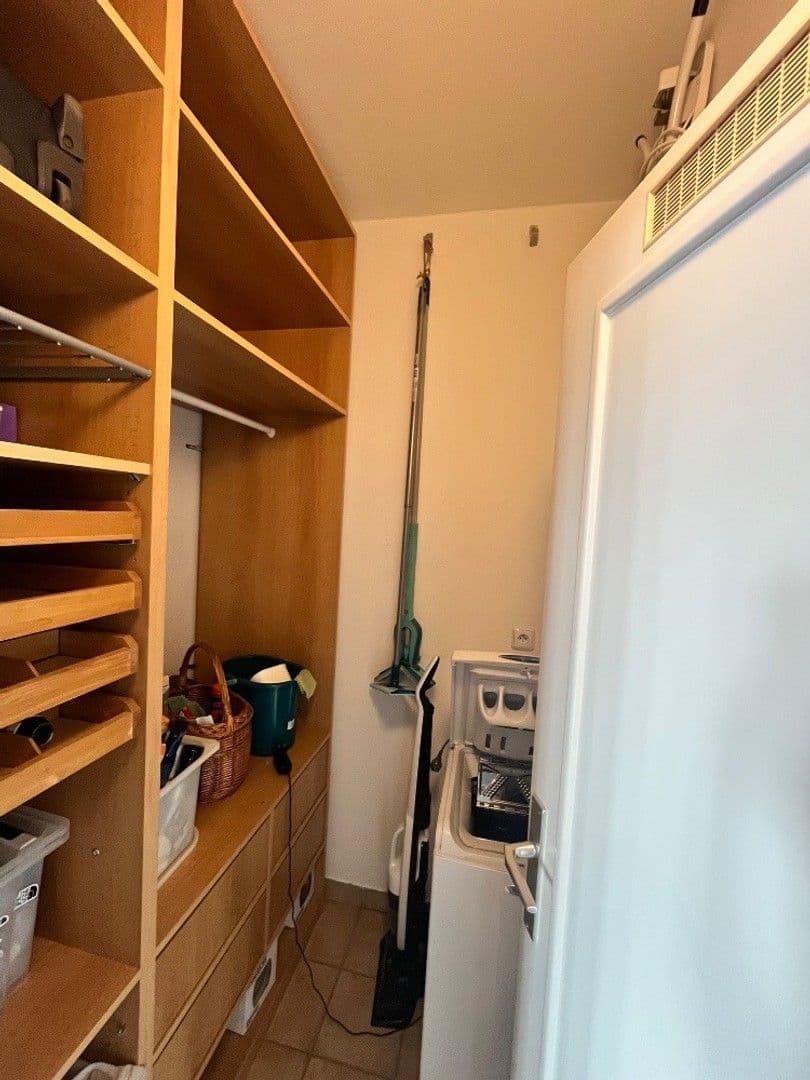 Prenájom bytu 2-izbový 57 m², Za černým mostem, Praha, Praha Prenájom bytu 2-izbový 57 m², Za černým mostem, Praha, Praha