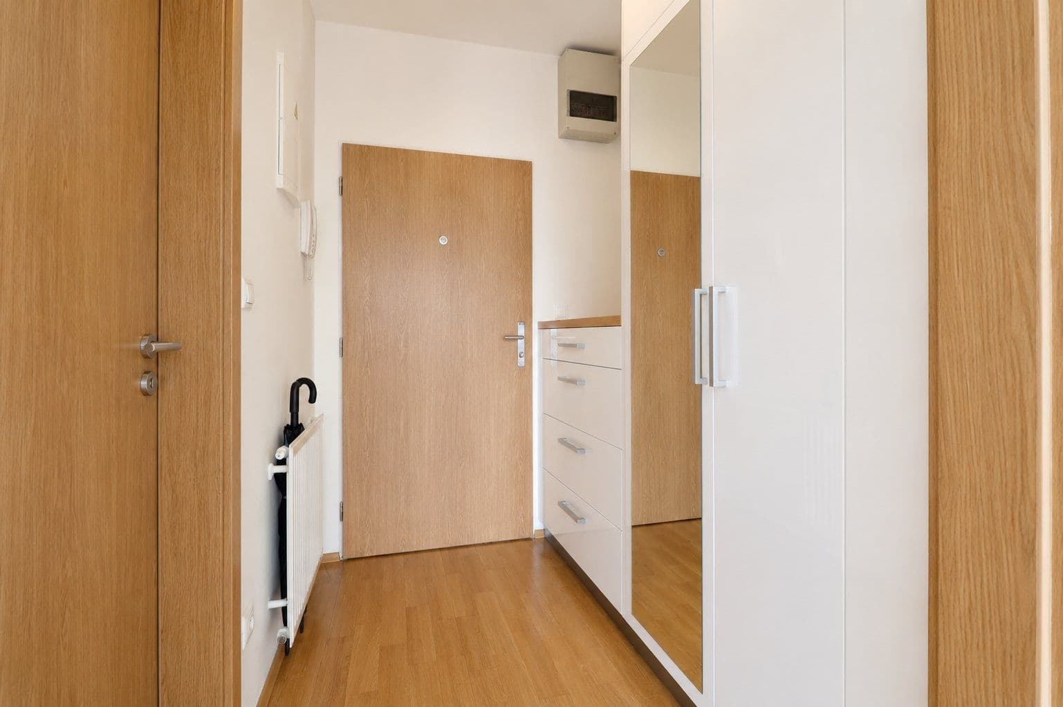 Prenájom bytu 3-izbový 71 m², Pod dvorem, Praha, Praha Prenájom bytu 3-izbový 71 m², Pod dvorem, Praha, Praha