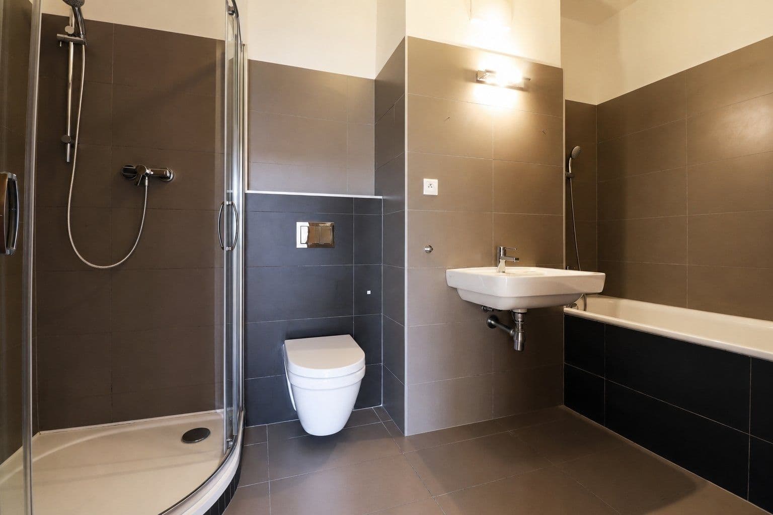 Prenájom bytu 3-izbový 71 m², Pod dvorem, Praha, Praha Prenájom bytu 3-izbový 71 m², Pod dvorem, Praha, Praha