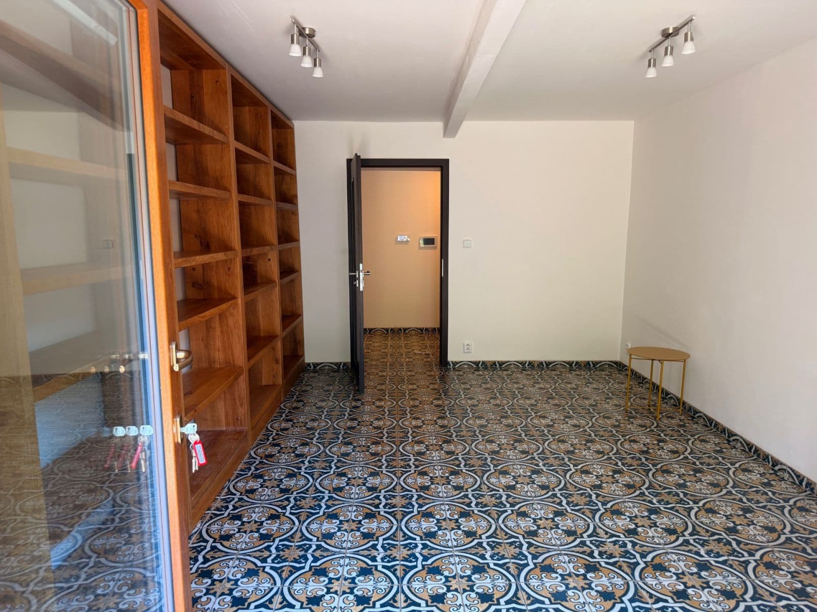 Prenájom bytu 2-izbový 65 m², Uhříněveská, Praha, Praha Prenájom bytu 2-izbový 65 m², Uhříněveská, Praha, Praha