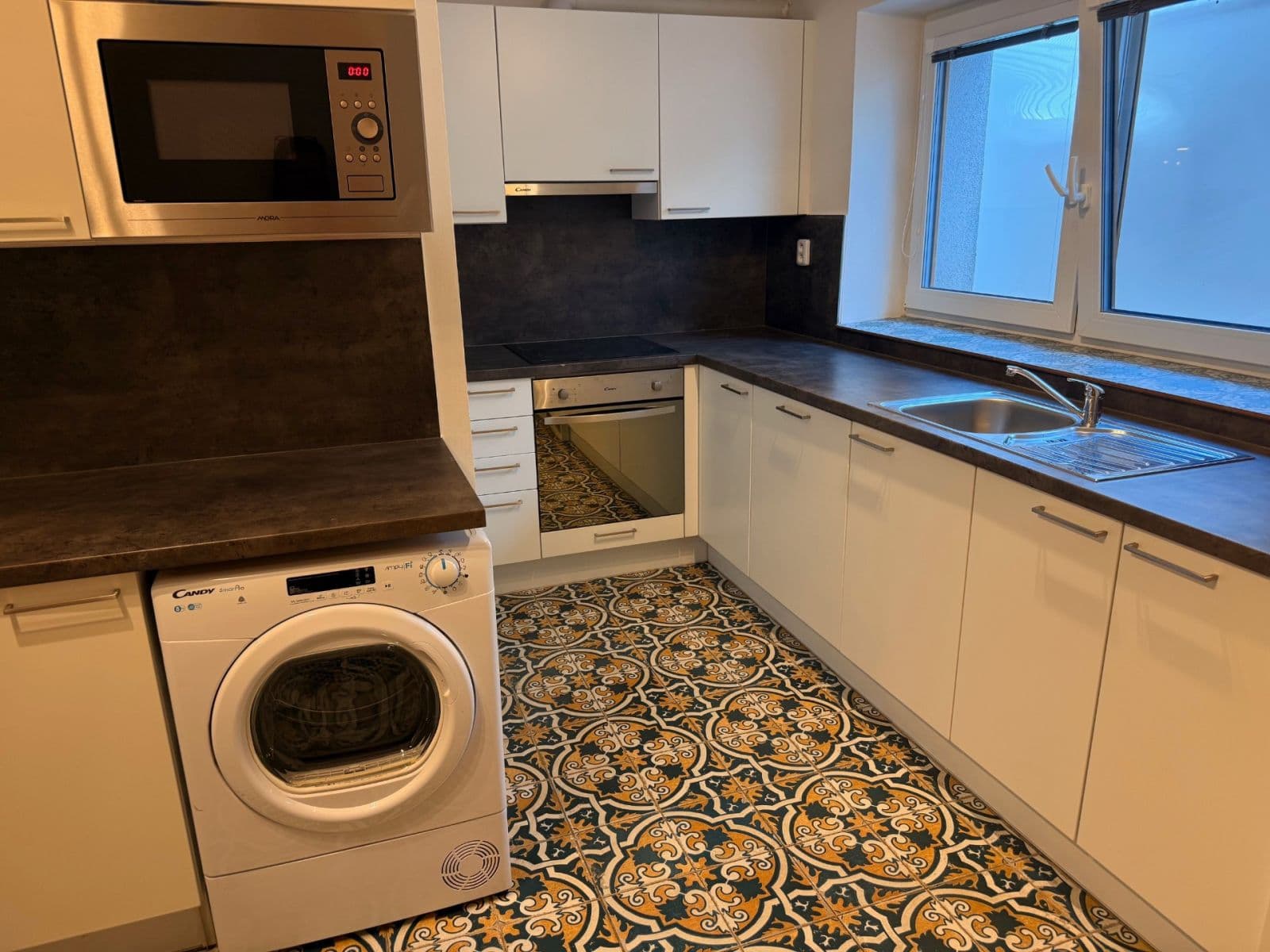 Prenájom bytu 2-izbový 65 m², Uhříněveská, Praha, Praha Prenájom bytu 2-izbový 65 m², Uhříněveská, Praha, Praha