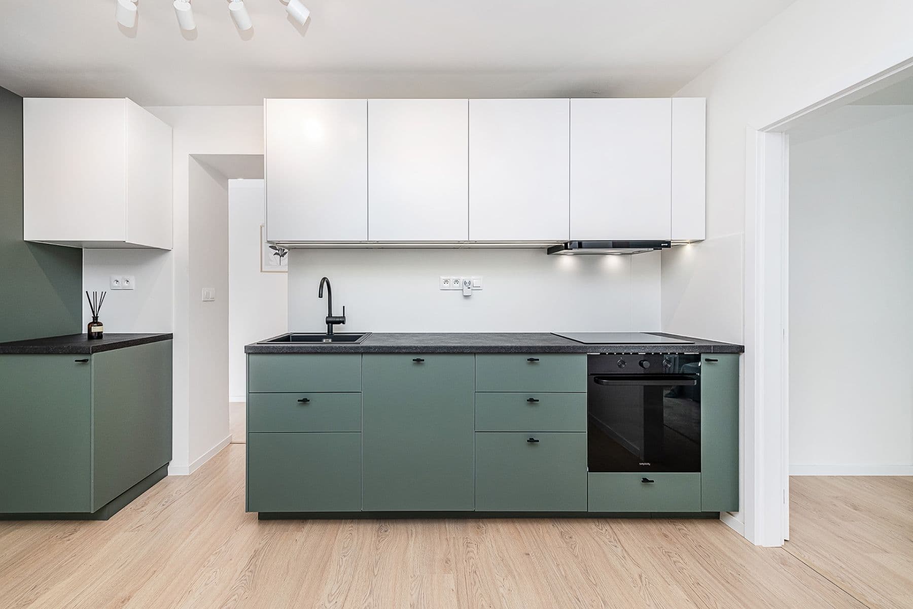 Predaj bytu 3-izbový 65 m², Bělocerkevská, Praha, Praha Predaj bytu 3-izbový 65 m², Bělocerkevská, Praha, Praha