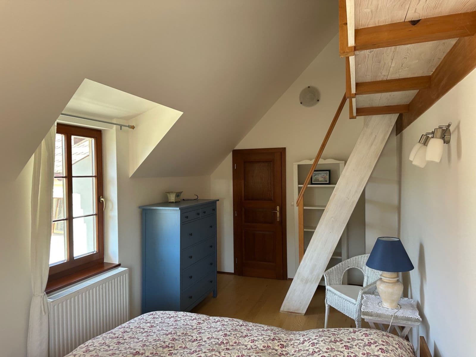 Prenájom bytu 4-izbový 140 m², U Kopečku, Tuchoměřice, Středočeský kraj Prenájom bytu 4-izbový 140 m², U Kopečku, Tuchoměřice, Středočeský kraj