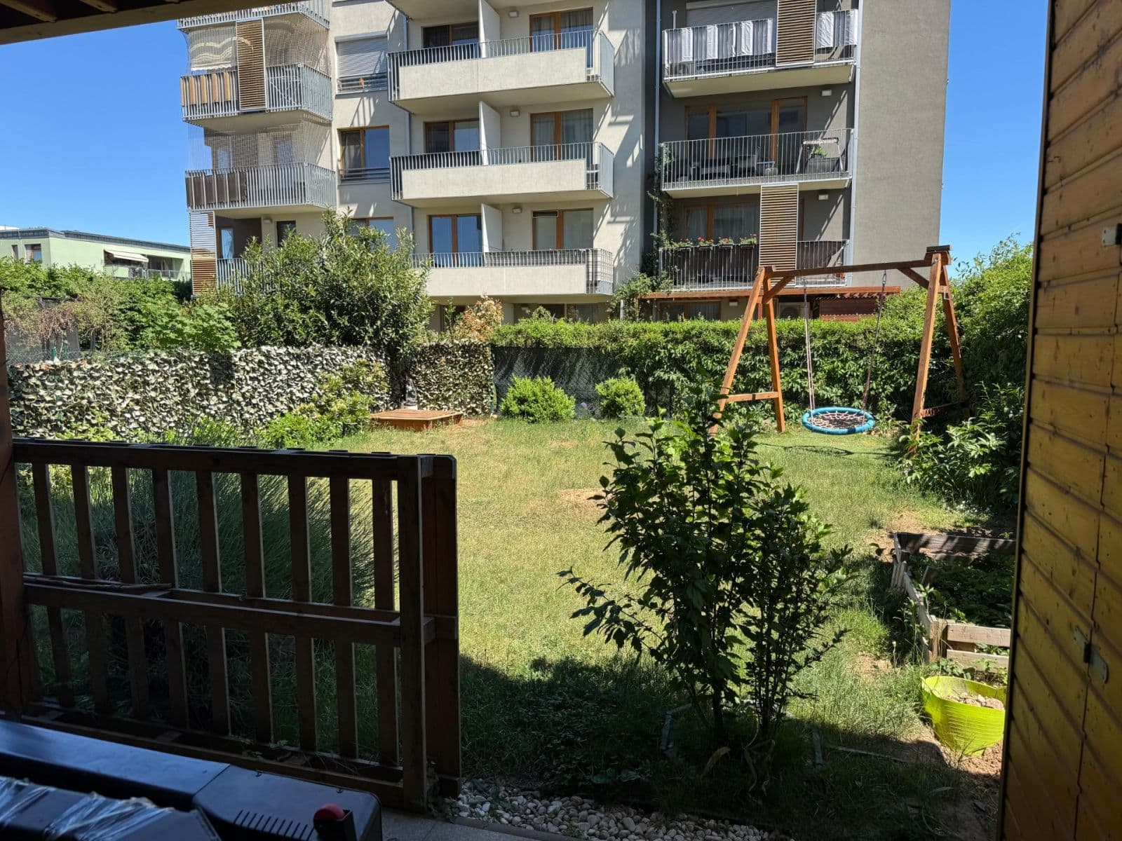 Prenájom bytu 3-izbový 78 m², Modrého, Praha, Praha Prenájom bytu 3-izbový 78 m², Modrého, Praha, Praha