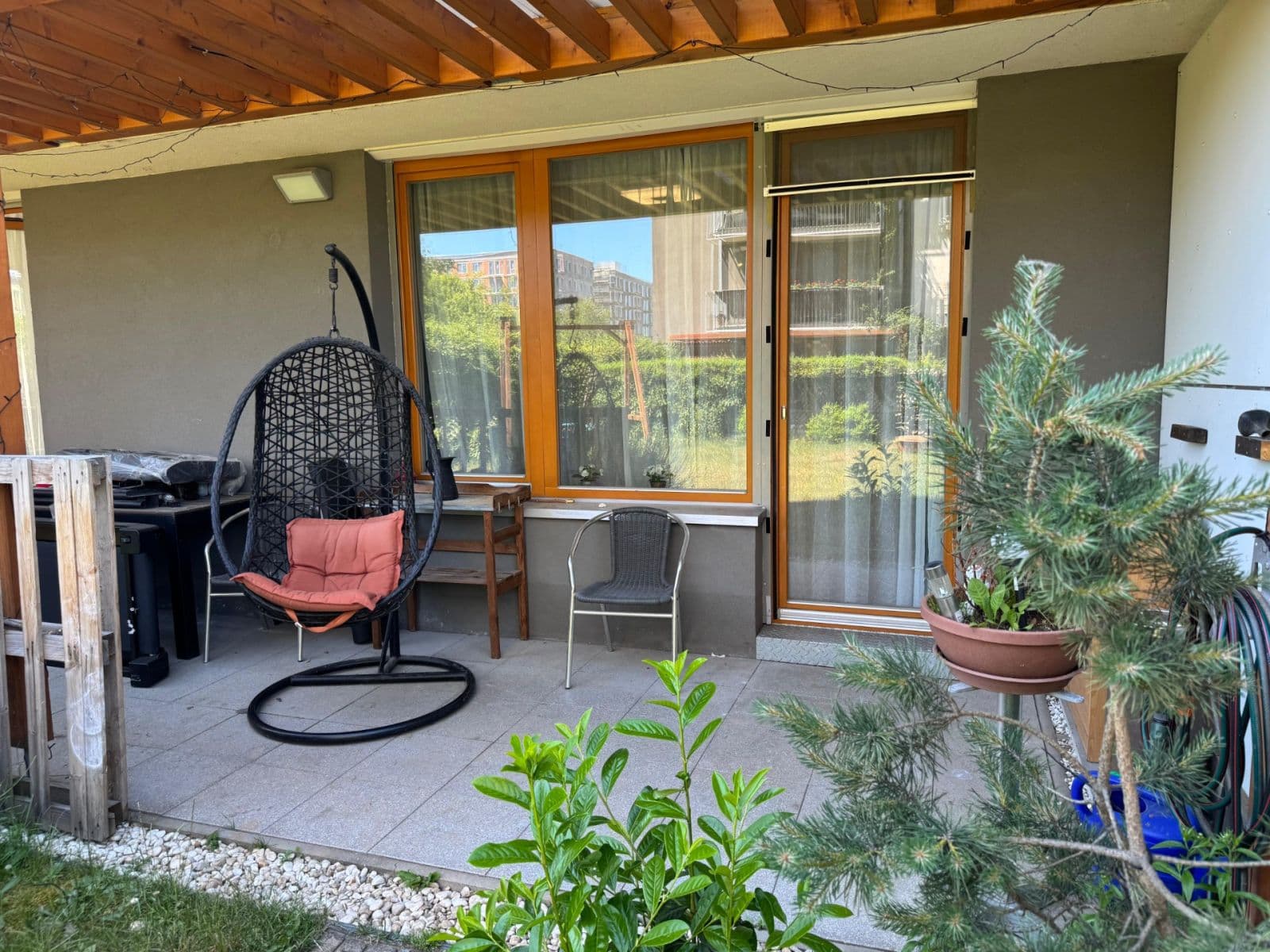 Prenájom bytu 3-izbový 78 m², Modrého, Praha, Praha Prenájom bytu 3-izbový 78 m², Modrého, Praha, Praha