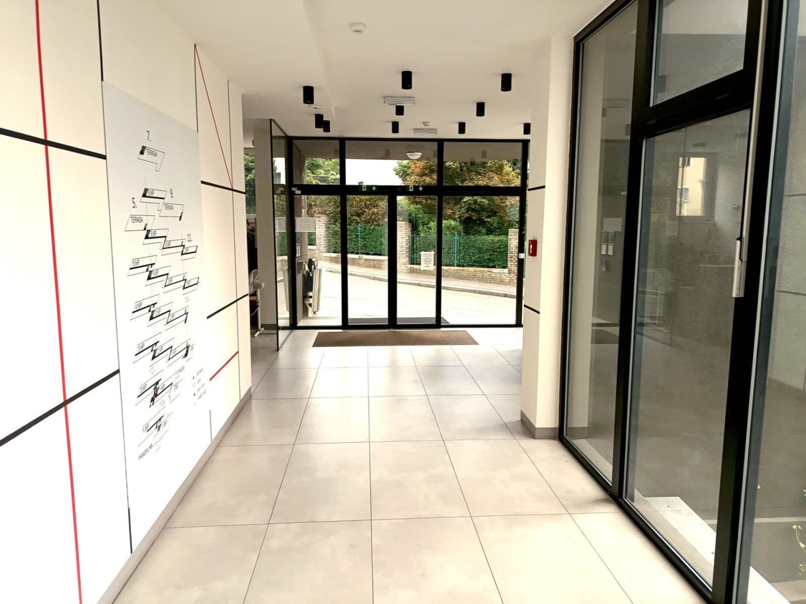 Prenájom bytu 1-izbový 23 m², Perucká, Praha, Praha Prenájom bytu 1-izbový 23 m², Perucká, Praha, Praha