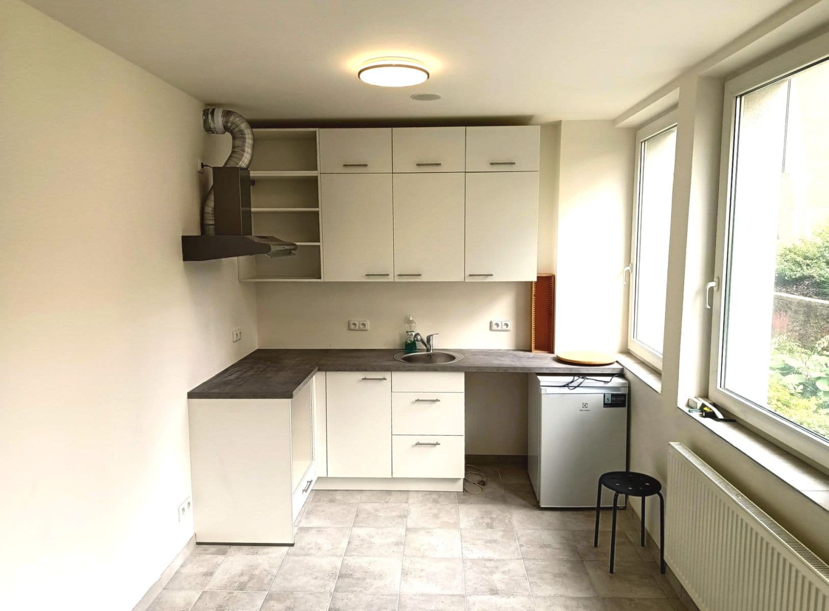 Prenájom bytu 1-izbový 23 m², Perucká, Praha, Praha Prenájom bytu 1-izbový 23 m², Perucká, Praha, Praha