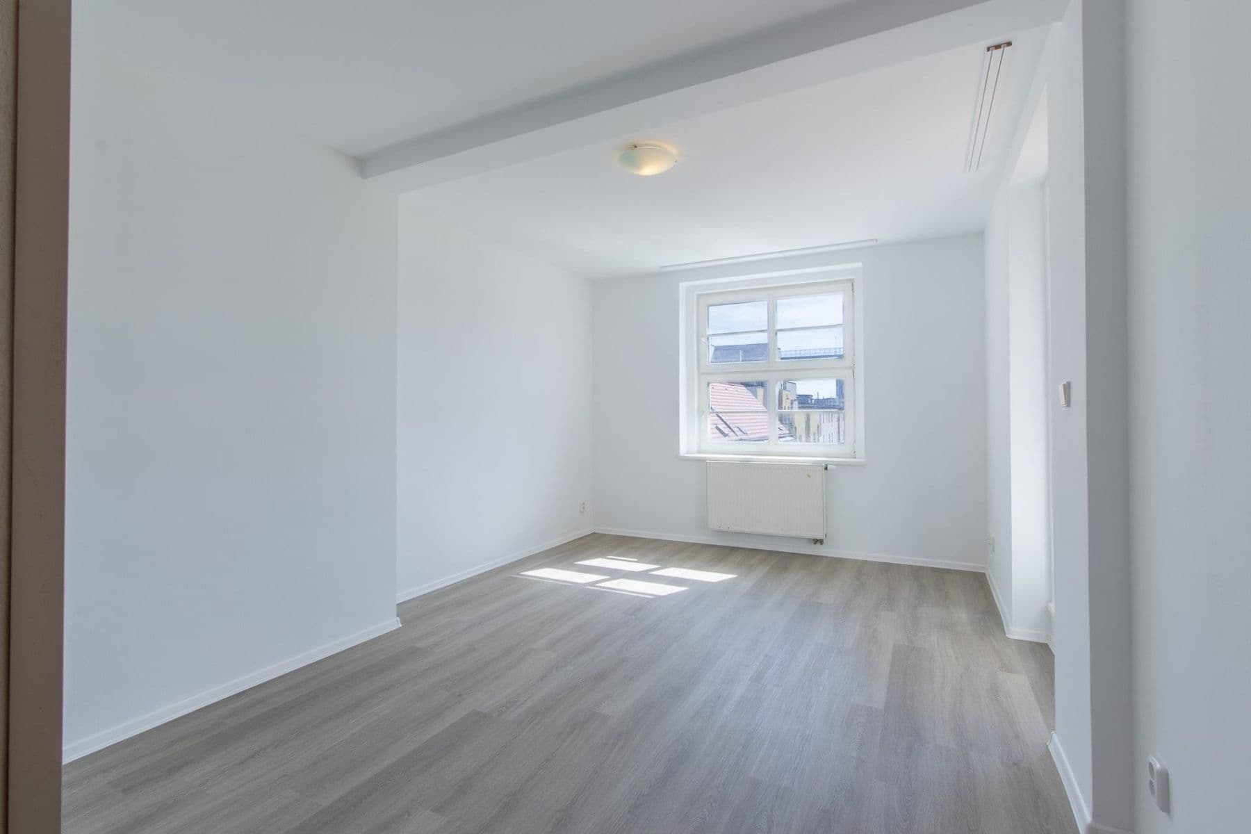 Prenájom bytu 3-izbový 78 m², Nezamyslova, Praha, Praha Prenájom bytu 3-izbový 78 m², Nezamyslova, Praha, Praha