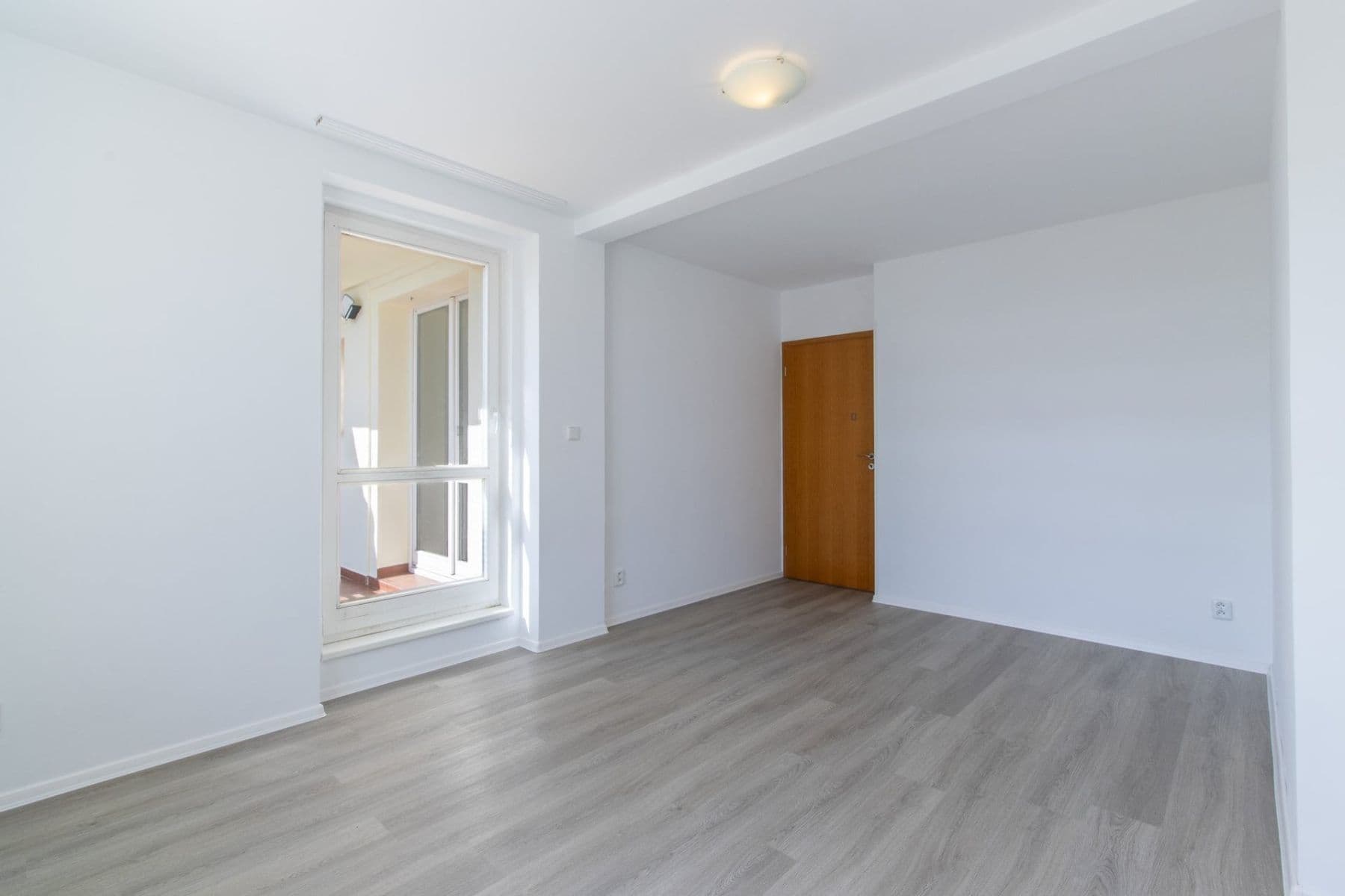 Prenájom bytu 3-izbový 78 m², Nezamyslova, Praha, Praha Prenájom bytu 3-izbový 78 m², Nezamyslova, Praha, Praha