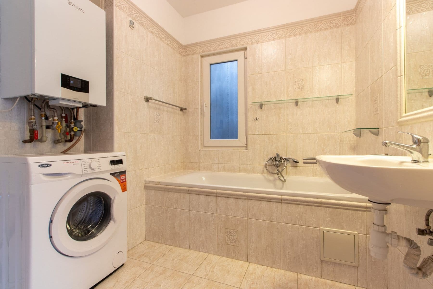 Prenájom bytu 3-izbový 78 m², Nezamyslova, Praha, Praha Prenájom bytu 3-izbový 78 m², Nezamyslova, Praha, Praha