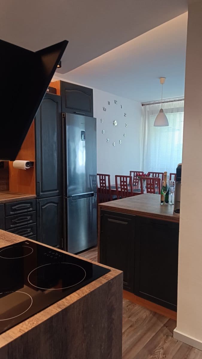 Predaj bytu 3-izbový 64 m², Legionárska, Sereď, Trnavský kraj Predaj bytu 3-izbový 64 m², Legionárska, Sereď, Trnavský kraj