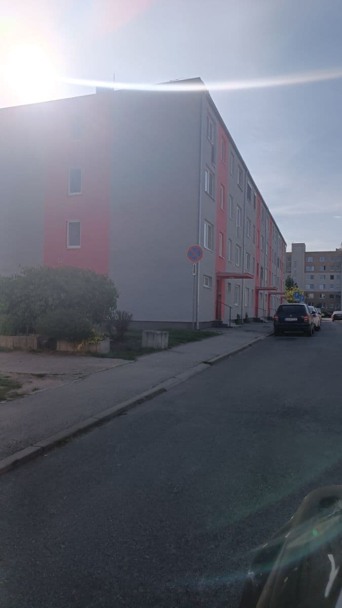Predaj bytu 3-izbový 64 m², Legionárska, Sereď, Trnavský kraj Predaj bytu 3-izbový 64 m², Legionárska, Sereď, Trnavský kraj