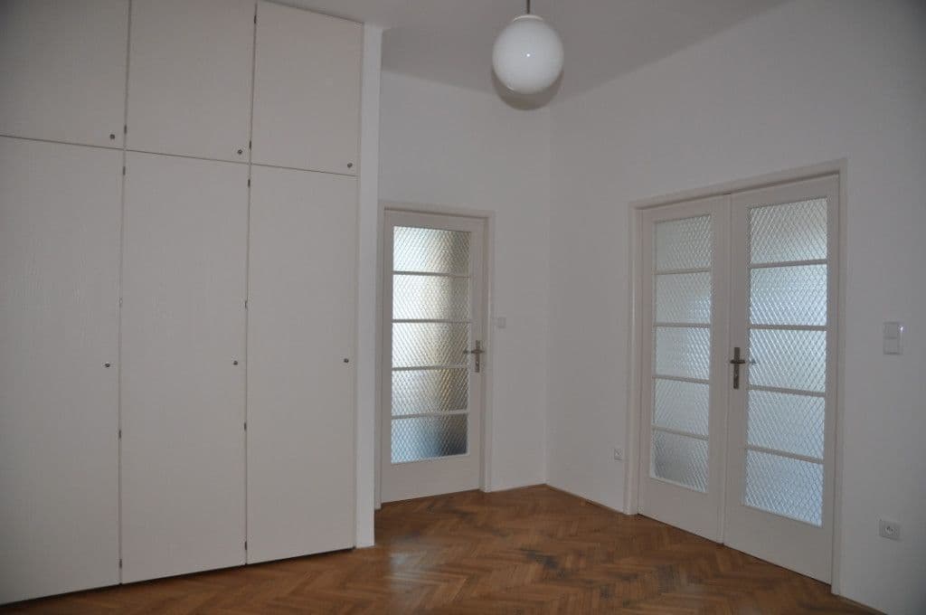Prenájom bytu 3-izbový 98 m², Újezd, Praha, Praha Prenájom bytu 3-izbový 98 m², Újezd, Praha, Praha