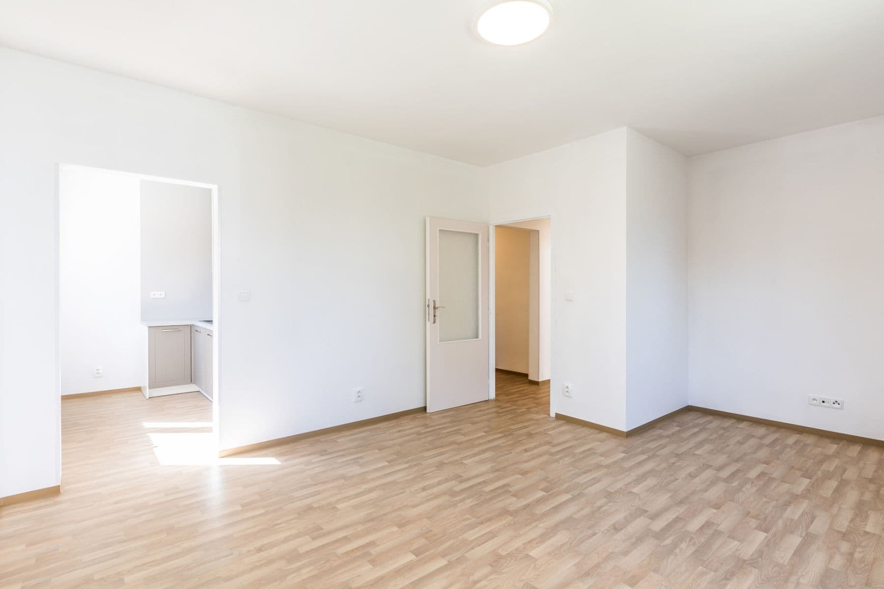 Prenájom bytu 4-izbový 82 m², Dobiášova, Liberec, Liberecký kraj Prenájom bytu 4-izbový 82 m², Dobiášova, Liberec, Liberecký kraj