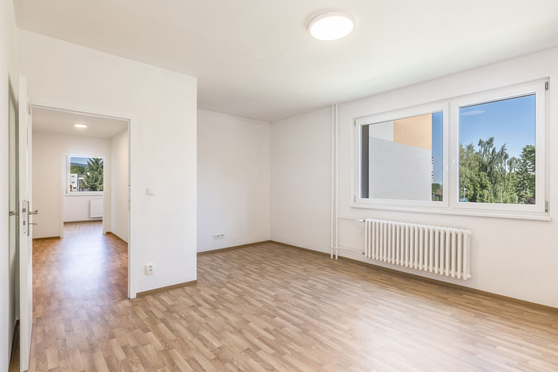 Prenájom bytu 4-izbový 82 m², Dobiášova, Liberec, Liberecký kraj Prenájom bytu 4-izbový 82 m², Dobiášova, Liberec, Liberecký kraj