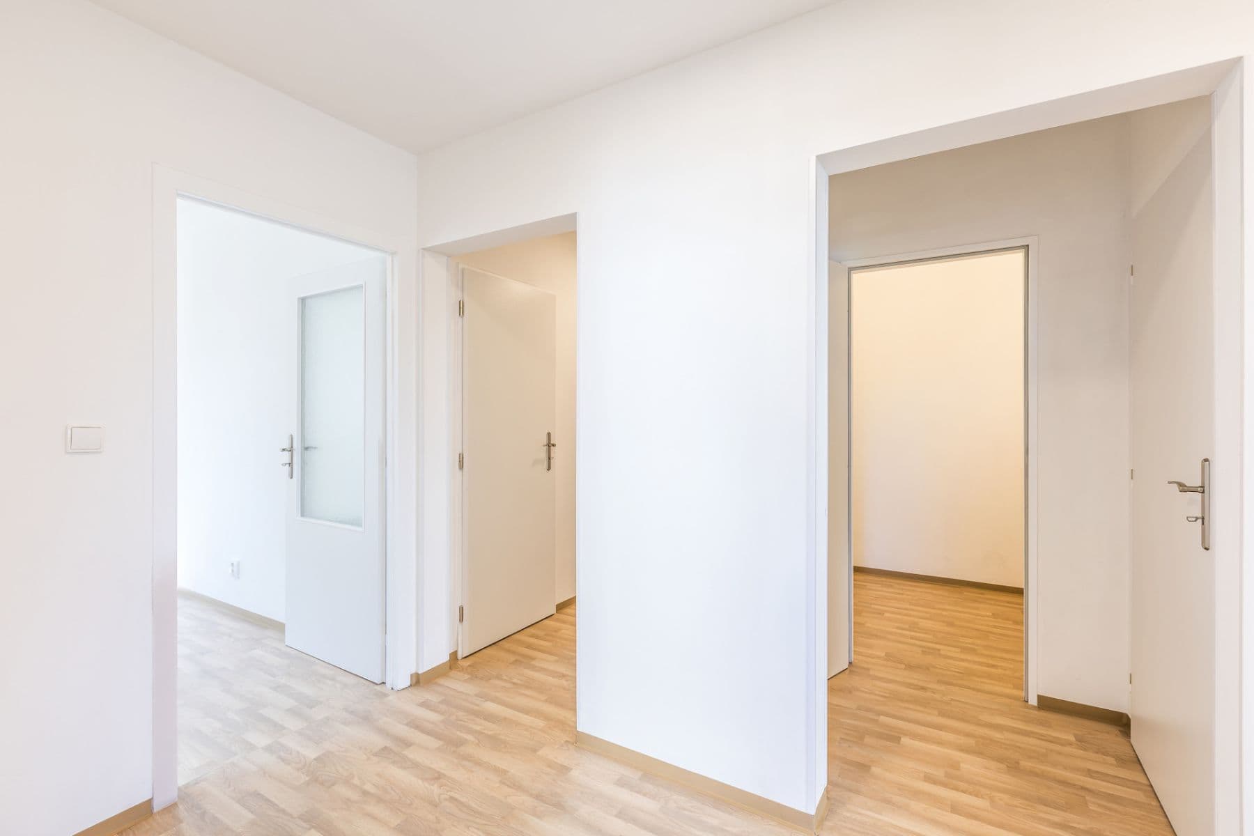 Prenájom bytu 4-izbový 82 m², Dobiášova, Liberec, Liberecký kraj Prenájom bytu 4-izbový 82 m², Dobiášova, Liberec, Liberecký kraj