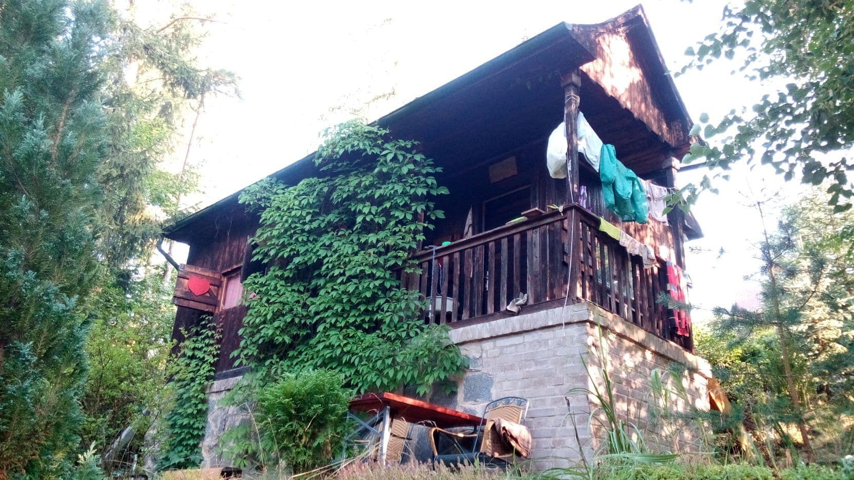 Predaj rekreačného objektu 29 m², pozemek 1.147 m², Malá Hraštice, Středočeský kraj Predaj rekreačného objektu 29 m², pozemek 1.147 m², Malá Hraštice, Středočeský kraj
