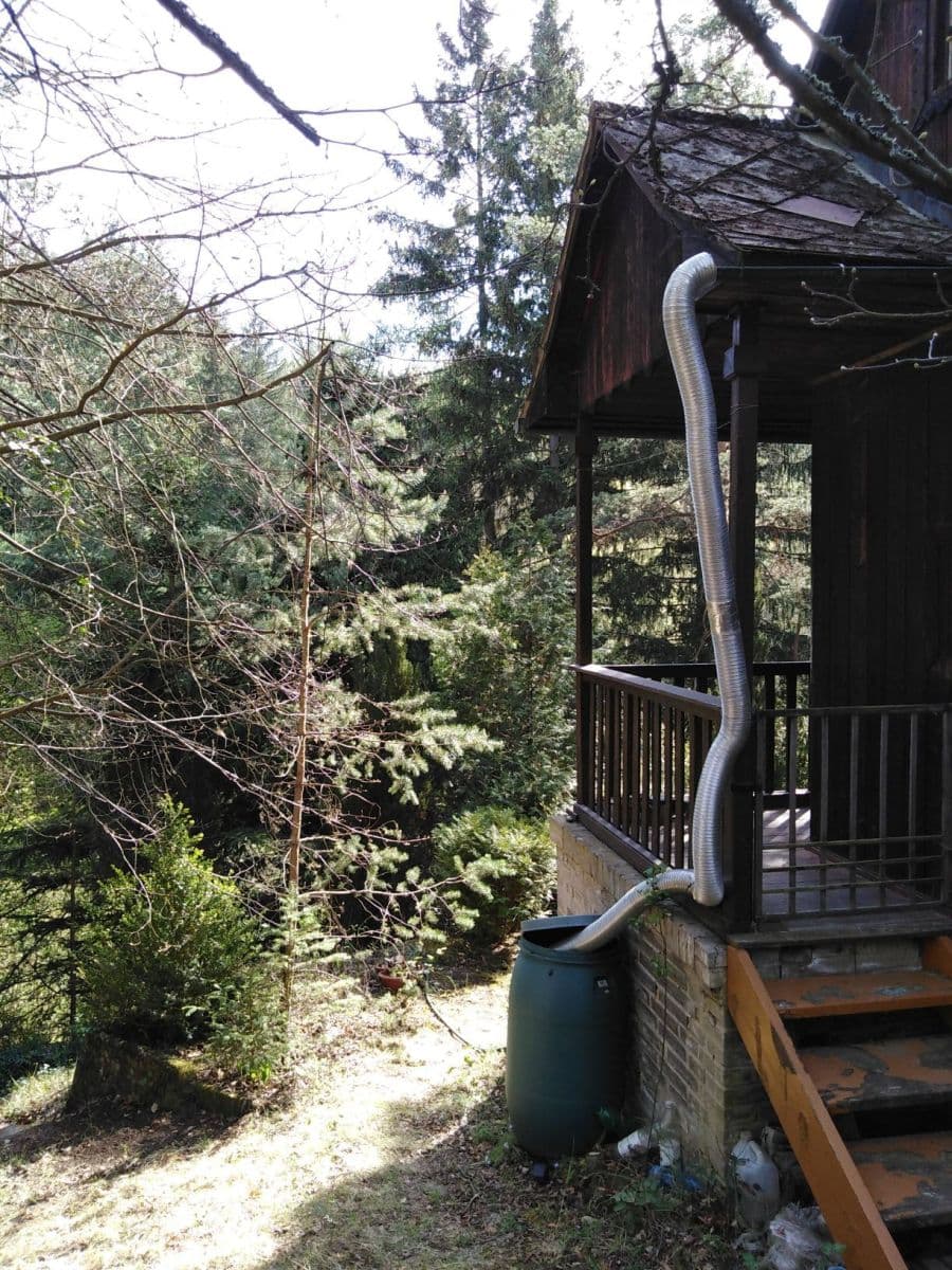 Predaj rekreačného objektu 29 m², pozemek 1.147 m², Malá Hraštice, Středočeský kraj Predaj rekreačného objektu 29 m², pozemek 1.147 m², Malá Hraštice, Středočeský kraj