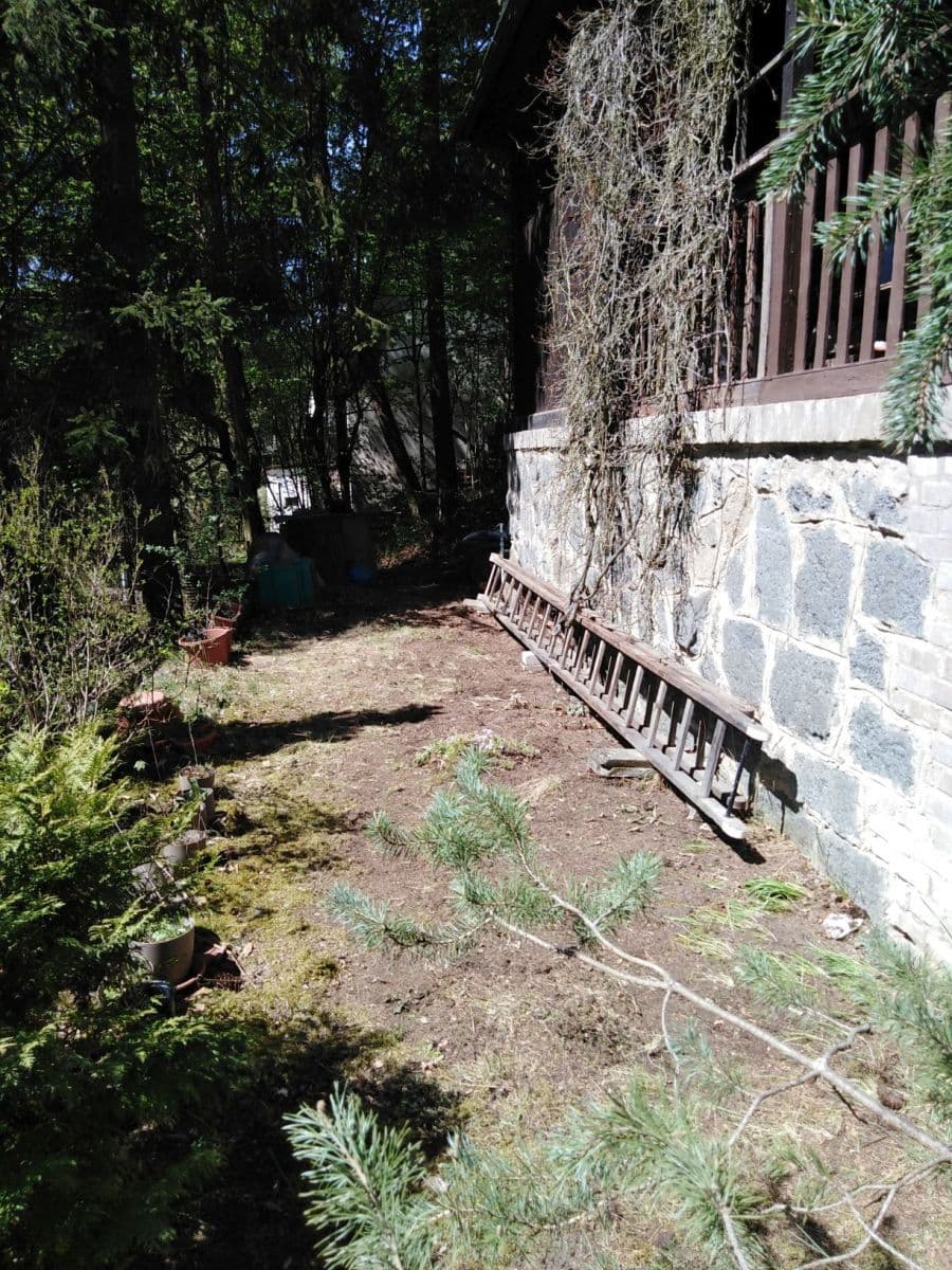 Predaj rekreačného objektu 29 m², pozemek 1.147 m², Malá Hraštice, Středočeský kraj Predaj rekreačného objektu 29 m², pozemek 1.147 m², Malá Hraštice, Středočeský kraj