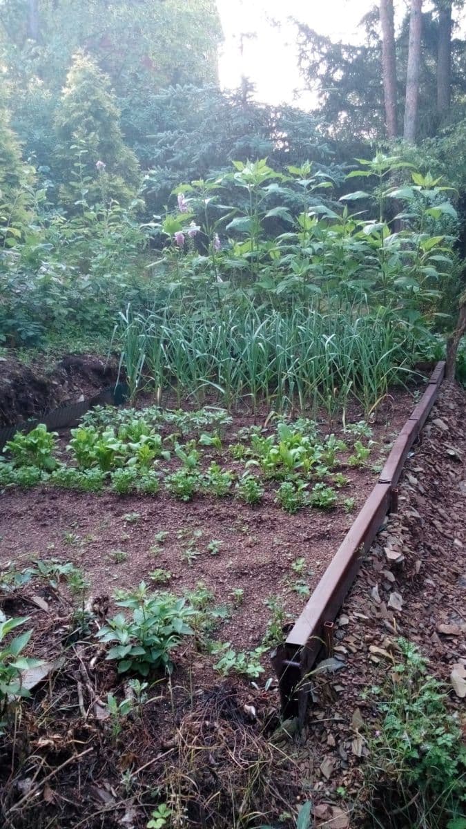 Predaj rekreačného objektu 29 m², pozemek 1.147 m², Malá Hraštice, Středočeský kraj Predaj rekreačného objektu 29 m², pozemek 1.147 m², Malá Hraštice, Středočeský kraj