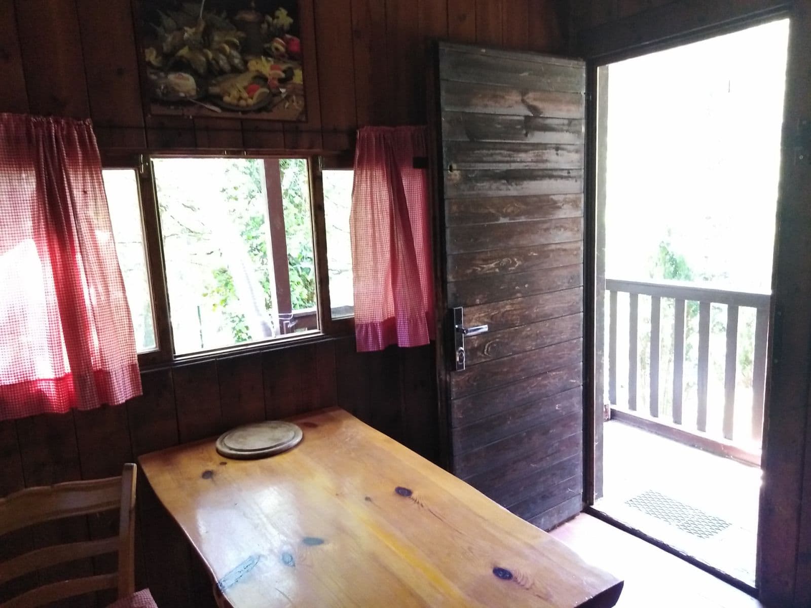 Predaj rekreačného objektu 29 m², pozemek 1.147 m², Malá Hraštice, Středočeský kraj Predaj rekreačného objektu 29 m², pozemek 1.147 m², Malá Hraštice, Středočeský kraj