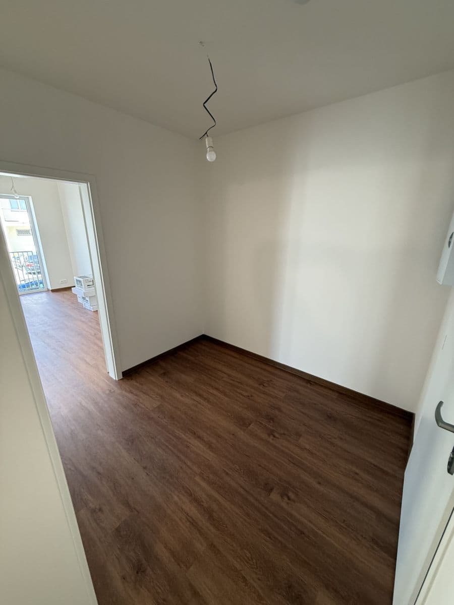 Prenájom bytu 1-izbový 33 m², Kounická, Český Brod, Středočeský kraj Prenájom bytu 1-izbový 33 m², Kounická, Český Brod, Středočeský kraj