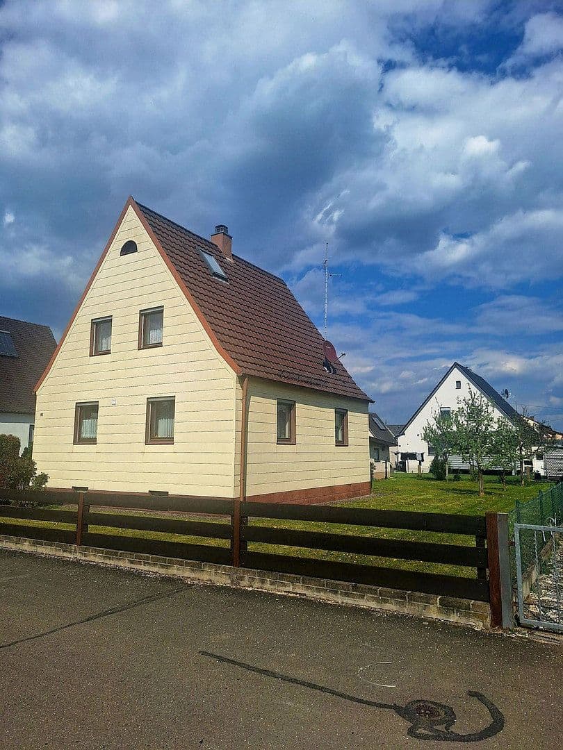Predaj domu 104 m², pozemek 520 m², Dillingen an der Donau, Bavorsko Predaj domu 104 m², pozemek 520 m², Dillingen an der Donau, Bavorsko