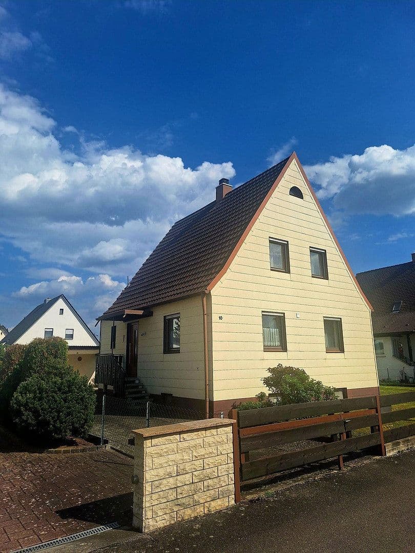 Predaj domu 104 m², pozemek 520 m², Dillingen an der Donau, Bavorsko Predaj domu 104 m², pozemek 520 m², Dillingen an der Donau, Bavorsko