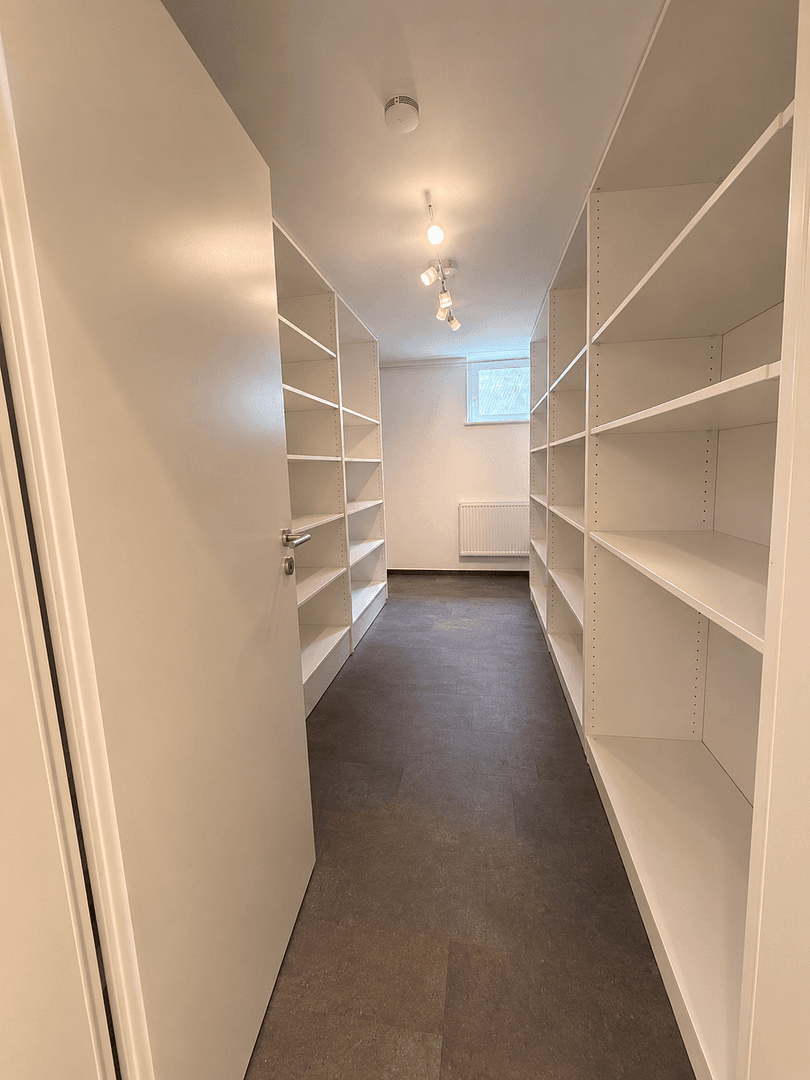 Predaj domu 182 m², pozemek 474 m², Allmersbach im Tal, Bádensko-Wurttembersko Predaj domu 182 m², pozemek 474 m², Allmersbach im Tal, Bádensko-Wurttembersko