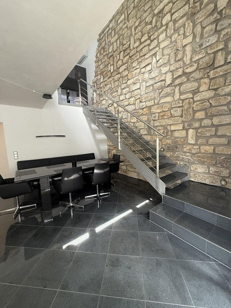 Predaj domu 182 m², pozemek 474 m², Allmersbach im Tal, Bádensko-Wurttembersko Predaj domu 182 m², pozemek 474 m², Allmersbach im Tal, Bádensko-Wurttembersko