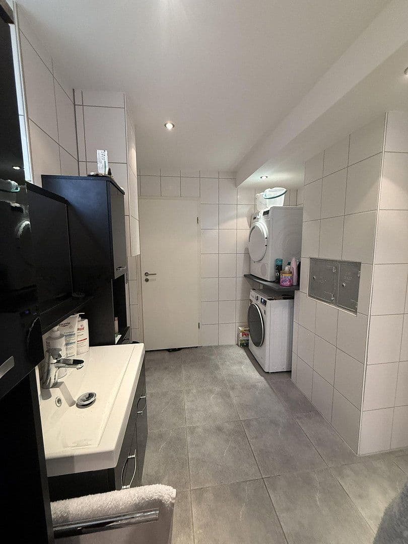 Predaj domu 182 m², pozemek 474 m², Allmersbach im Tal, Bádensko-Wurttembersko Predaj domu 182 m², pozemek 474 m², Allmersbach im Tal, Bádensko-Wurttembersko