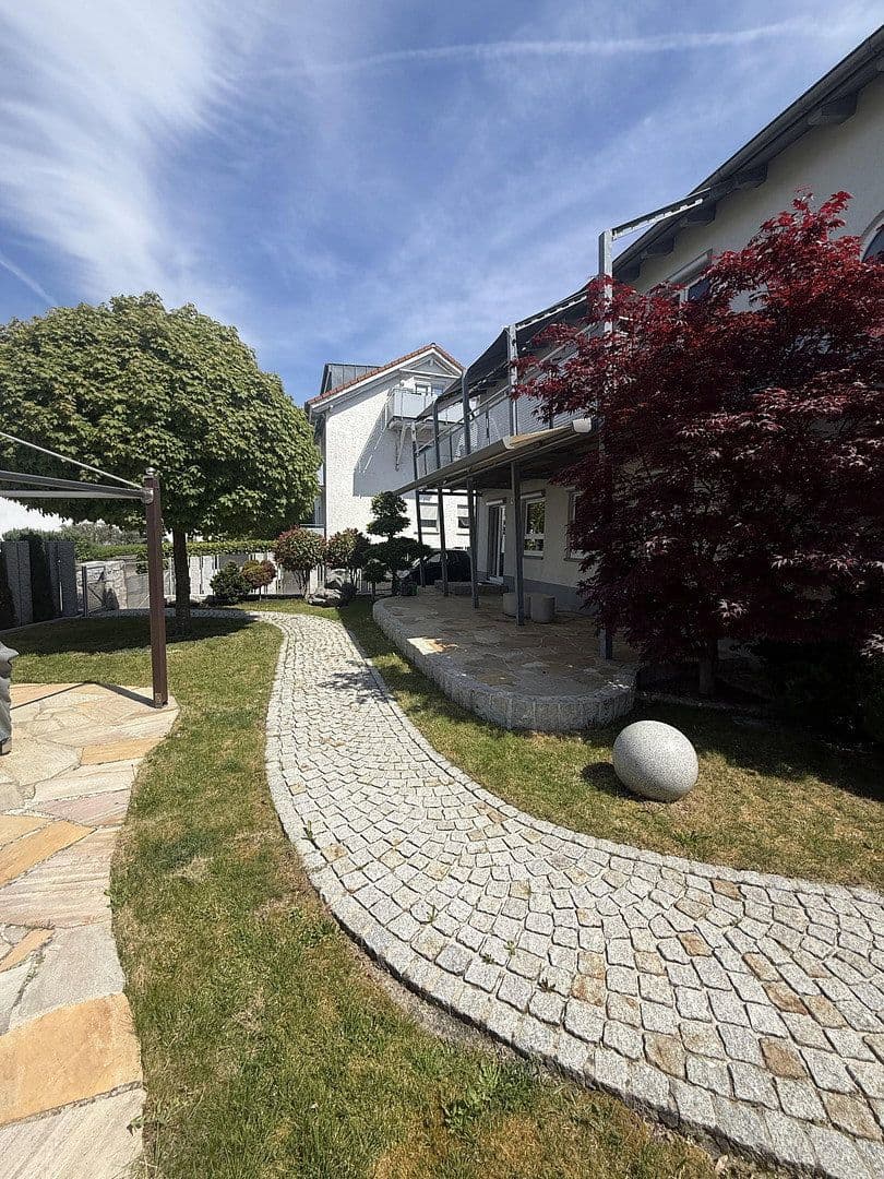 Predaj domu 182 m², pozemek 474 m², Allmersbach im Tal, Bádensko-Wurttembersko Predaj domu 182 m², pozemek 474 m², Allmersbach im Tal, Bádensko-Wurttembersko