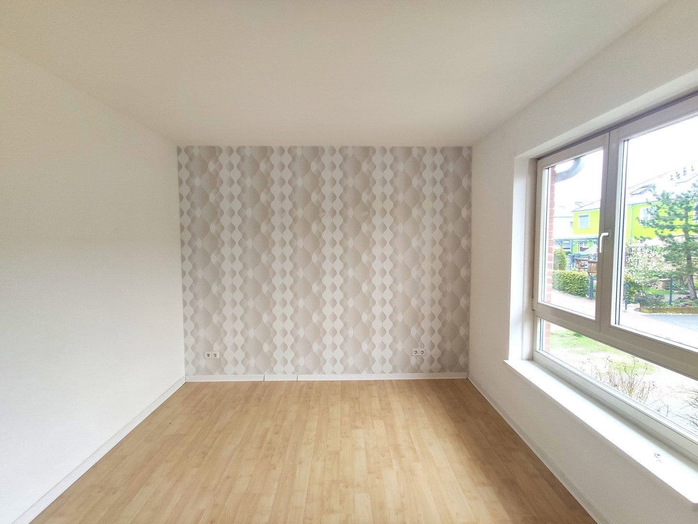 Prenájom domu 130 m², pozemek 250 m², Velten, Brandenbursko Prenájom domu 130 m², pozemek 250 m², Velten, Brandenbursko