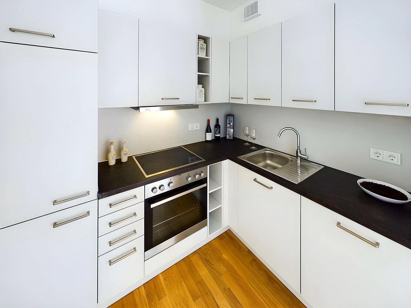 Prenájom bytu 2-izbový 52 m², Annenstraße 3, Dresden, Sasko Prenájom bytu 2-izbový 52 m², Annenstraße 3, Dresden, Sasko