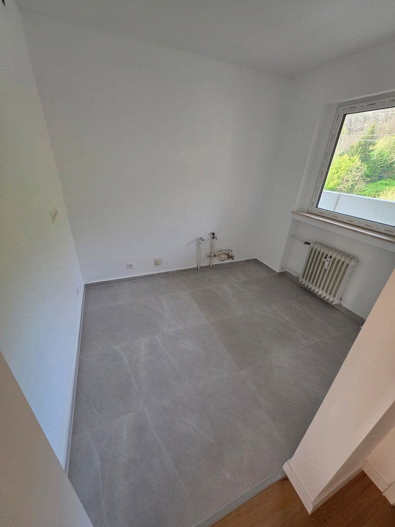 Prenájom bytu 3-izbový 80 m², Baccarat-Straße 13, Gernsbach, Bádensko-Wurttembersko Prenájom bytu 3-izbový 80 m², Baccarat-Straße 13, Gernsbach, Bádensko-Wurttembersko