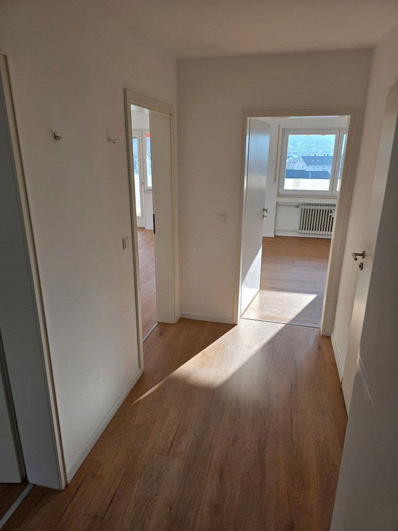 Prenájom bytu 3-izbový 80 m², Baccarat-Straße 13, Gernsbach, Bádensko-Wurttembersko Prenájom bytu 3-izbový 80 m², Baccarat-Straße 13, Gernsbach, Bádensko-Wurttembersko