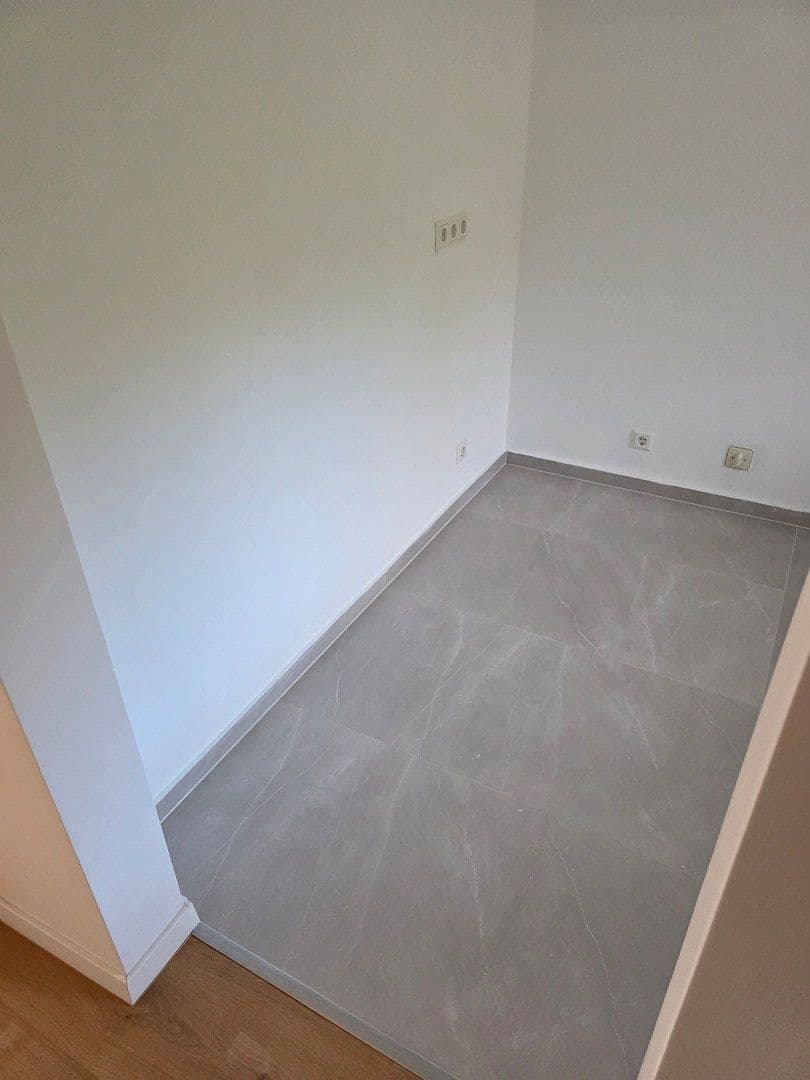 Prenájom bytu 3-izbový 80 m², Baccarat-Straße 13, Gernsbach, Bádensko-Wurttembersko Prenájom bytu 3-izbový 80 m², Baccarat-Straße 13, Gernsbach, Bádensko-Wurttembersko