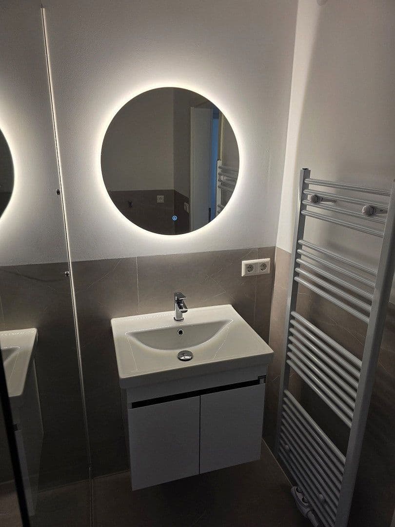 Prenájom bytu 3-izbový 80 m², Baccarat-Straße 13, Gernsbach, Bádensko-Wurttembersko Prenájom bytu 3-izbový 80 m², Baccarat-Straße 13, Gernsbach, Bádensko-Wurttembersko