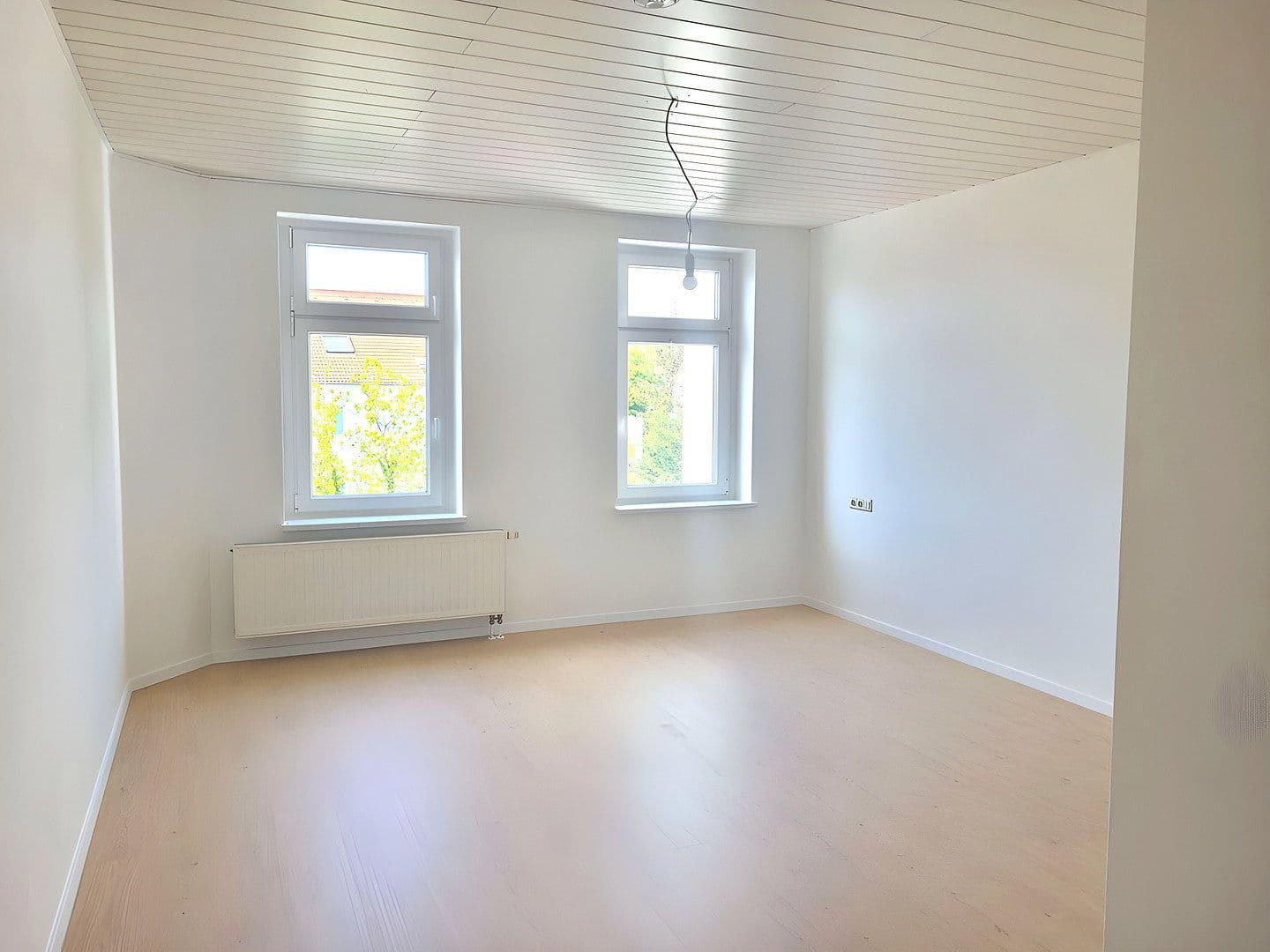 Prenájom bytu 4-izbový 115 m², Dieskaustraße 224, Leipzig, Sasko Prenájom bytu 4-izbový 115 m², Dieskaustraße 224, Leipzig, Sasko