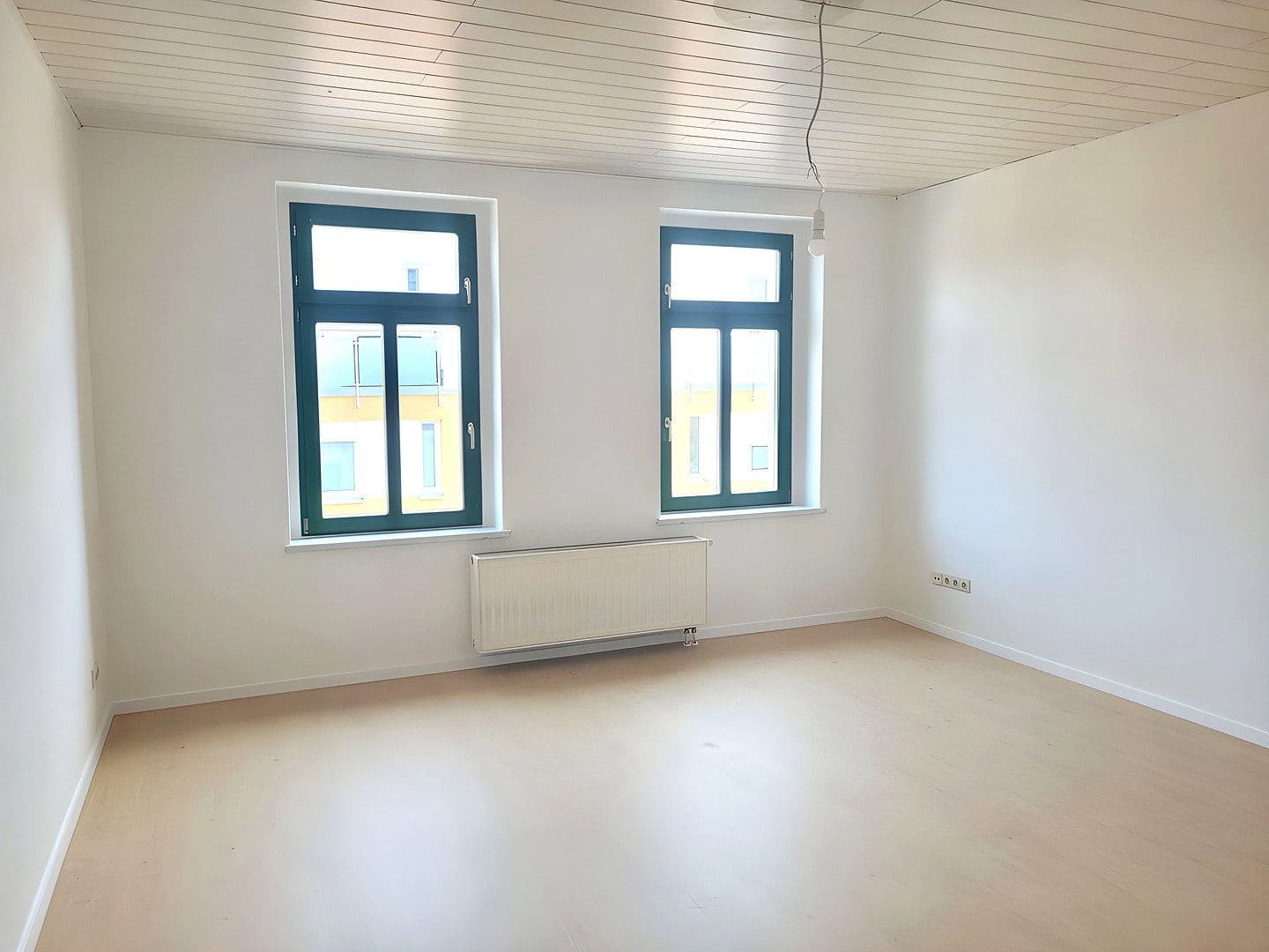 Prenájom bytu 4-izbový 115 m², Dieskaustraße 224, Leipzig, Sasko Prenájom bytu 4-izbový 115 m², Dieskaustraße 224, Leipzig, Sasko