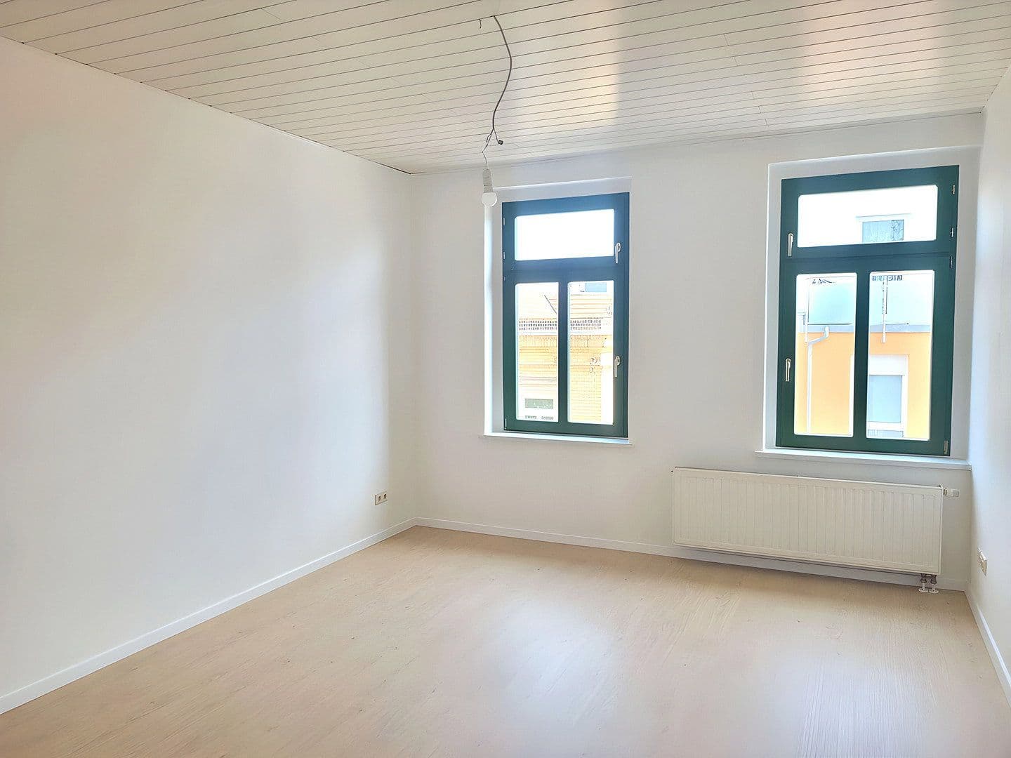 Prenájom bytu 4-izbový 115 m², Dieskaustraße 224, Leipzig, Sasko Prenájom bytu 4-izbový 115 m², Dieskaustraße 224, Leipzig, Sasko